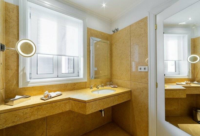 سوئیت پریمیوم, Hospes Infante Sagres Porto Small Luxury Hotels Of The World