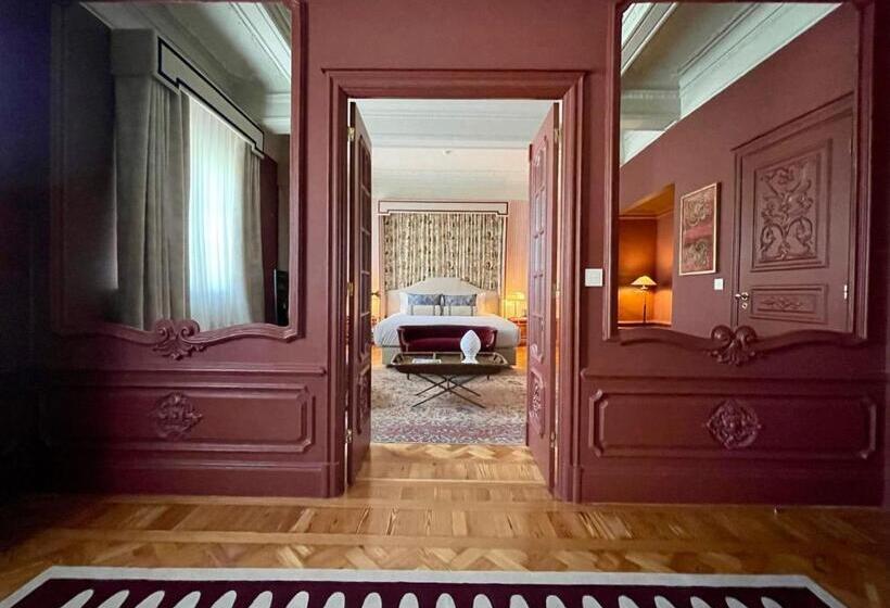 سوئیت رویال, Hospes Infante Sagres Porto Small Luxury Hotels Of The World