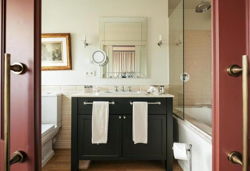 سوییت جونیور, Hospes Infante Sagres Porto Small Luxury Hotels Of The World