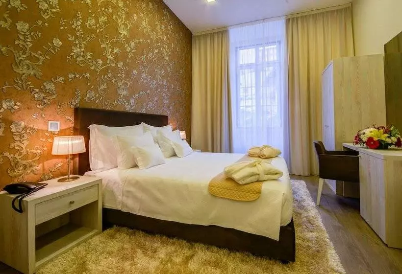 اتاق استاندارد یک نفره, Inn Rossio