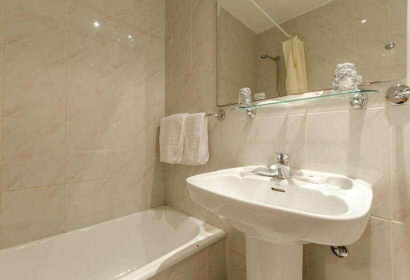 اتاق استاندارد یک نفره, Inn Rossio