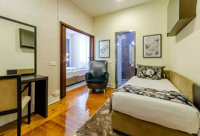 اتاق سوپریور سه تخته, Inn Rossio