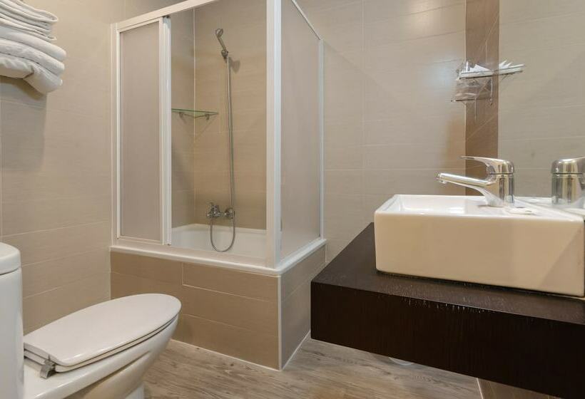 اتاق سوپریور سه تخته, Inn Rossio