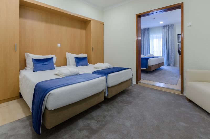 اتاق استاندارد چهار تخته, Inn Rossio