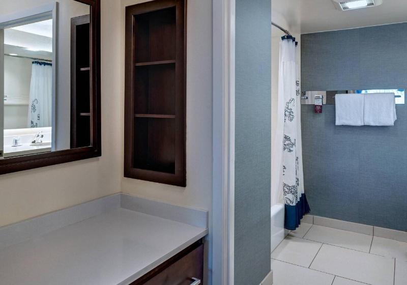 اتاق سوپریور سه تخته, Inn Rossio