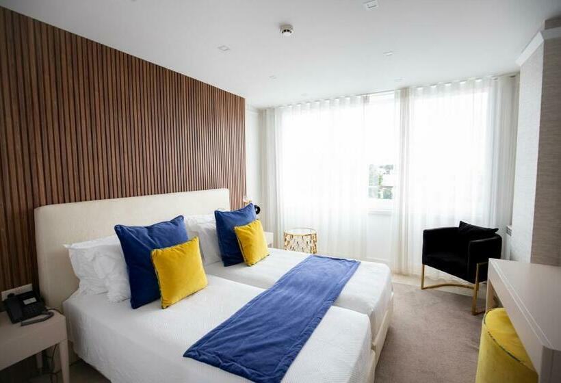 اتاق لوکس, Lido