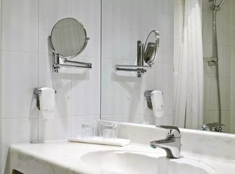 اتاق کلاسیک, Mercure Warszawa Centrum