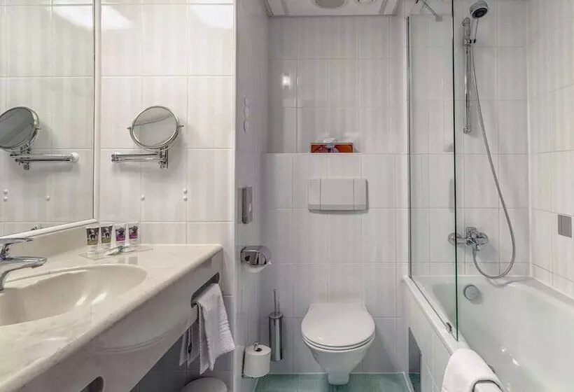 اتاق کلاسیک, Mercure Warszawa Centrum