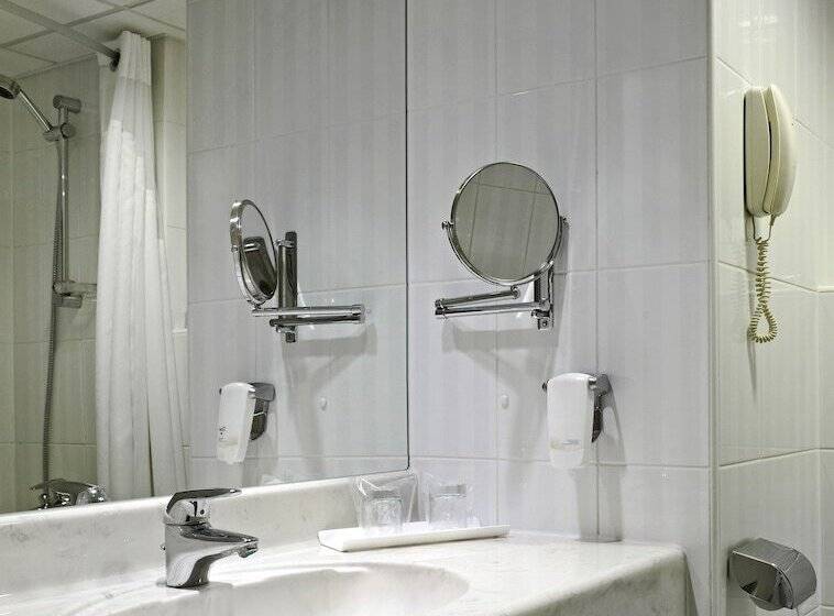Классический Номер, Mercure Warszawa Centrum