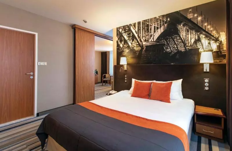 اتاق کلاسیک, Mercure Warszawa Centrum