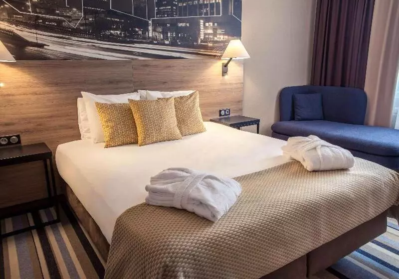 اتاق سوپریور, Mercure Warszawa Centrum