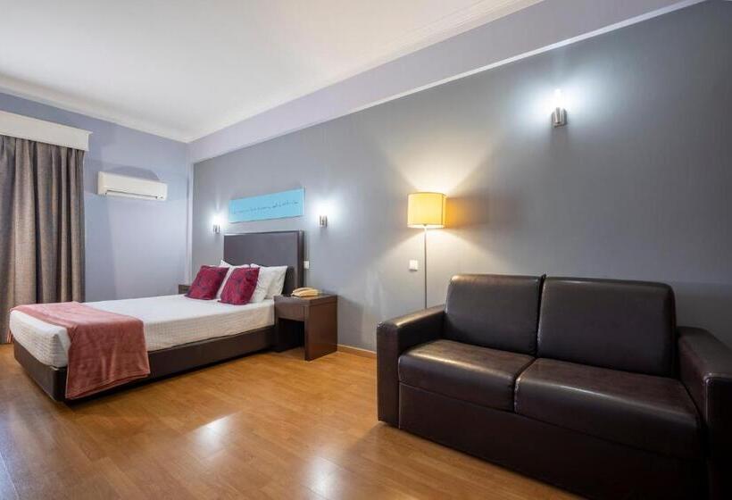 اتاق استاندارد سه نفره, Onix