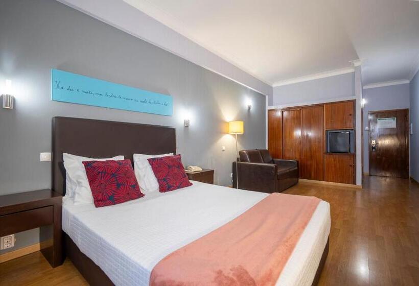 اتاق استاندارد سه نفره, Onix