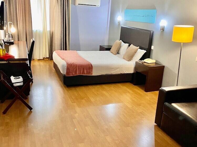 اتاق استاندارد سه نفره, Onix