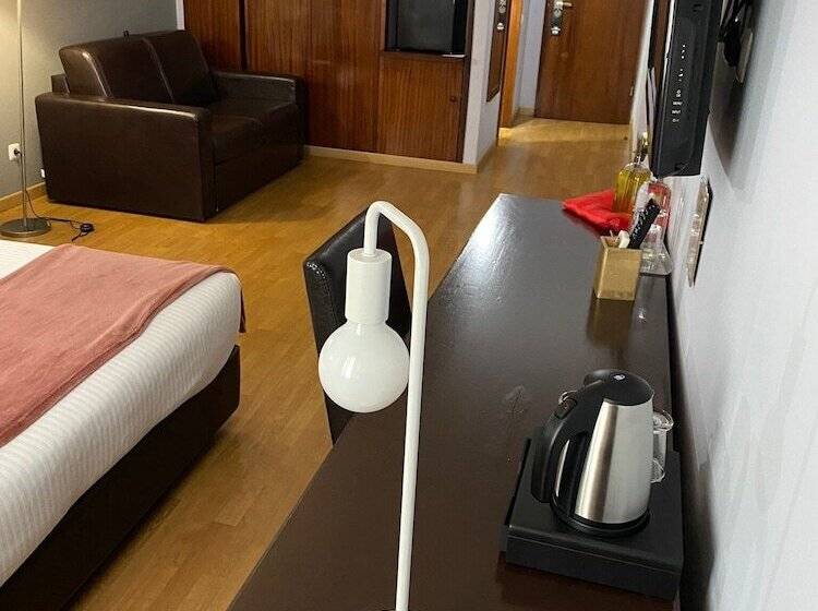 اتاق استاندارد سه نفره, Onix