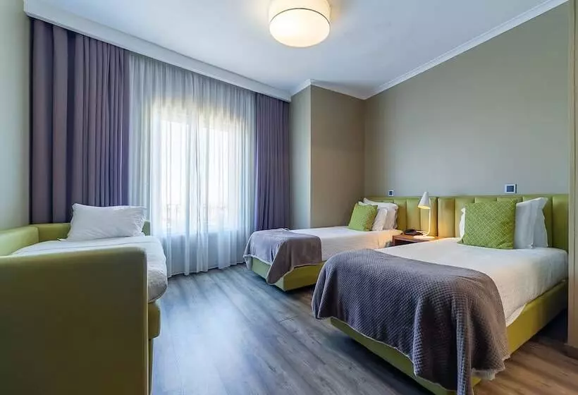 اتاق استاندارد سه نفره, Porto Mar