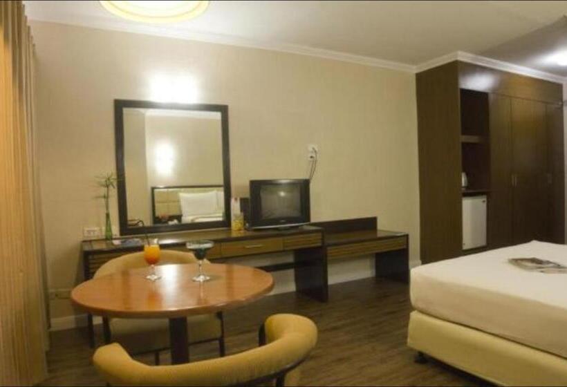 غرفة ديلوكس, Rothman