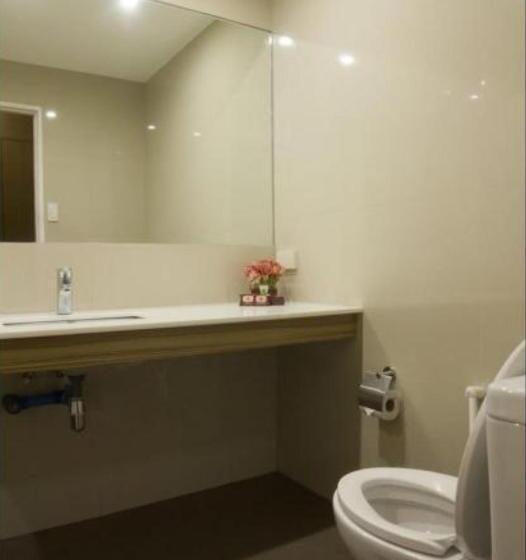 غرفة ديلوكس, Rothman