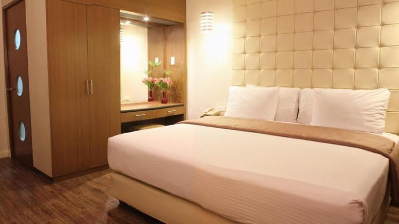 غرفة قياسية سرير كينج, Rothman