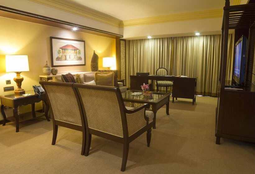 سوییت, The Manila