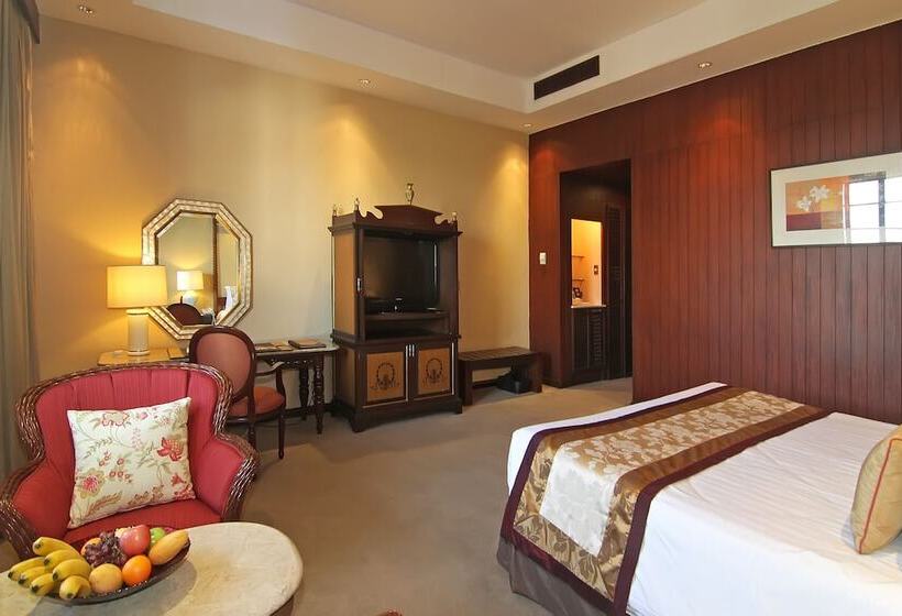 اتاق لوکس, The Manila