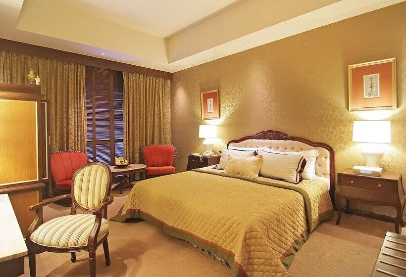 سوییت, The Manila