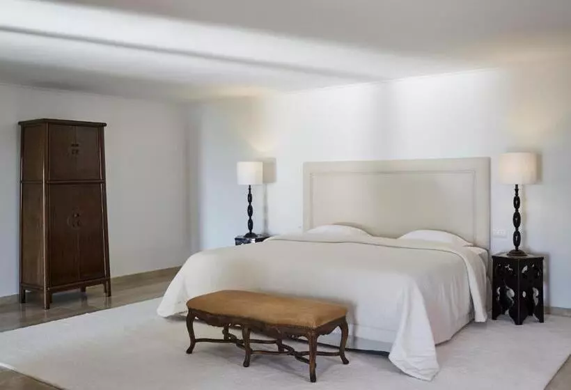Suite Reale, Vila Joya