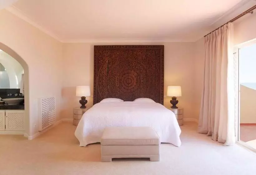 Suite Reale, Vila Joya