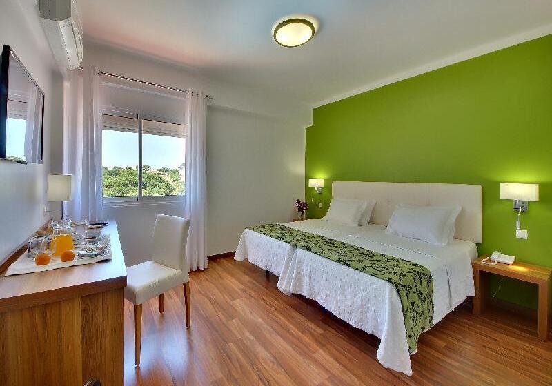 חדר קלאסי, Zodiaco