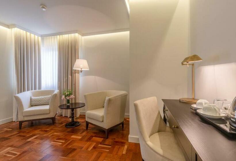 디럭스 스위트, Luna Hotel Turismo