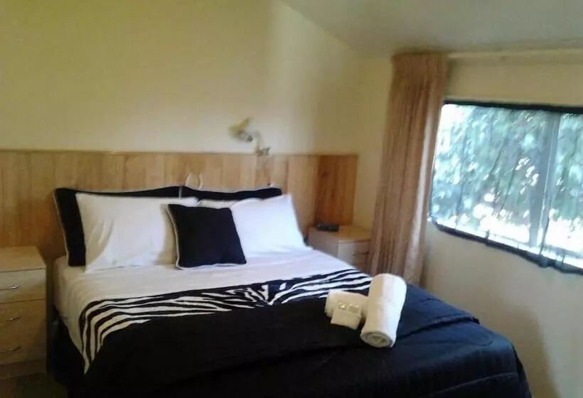 Huoneisto 2 Makuuhuonetta, Avondale Motor Inn