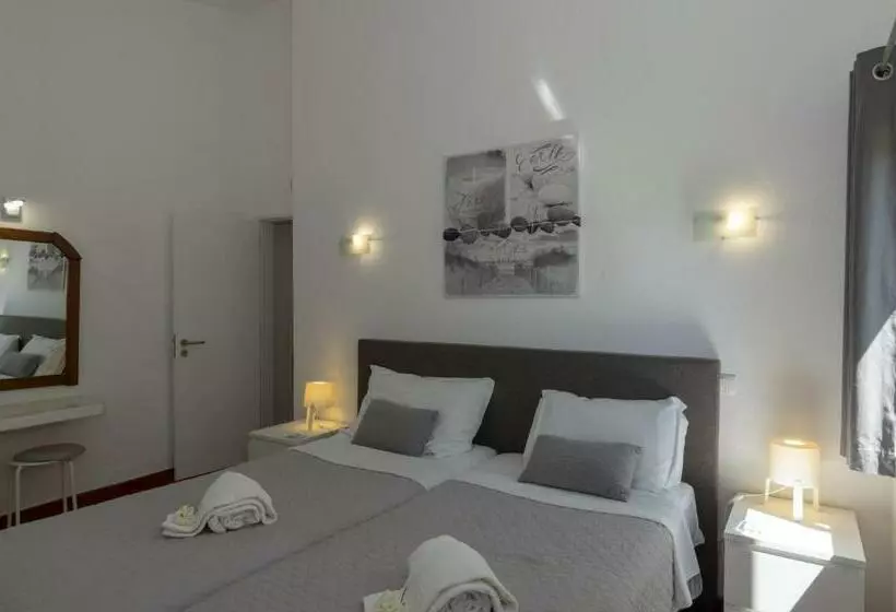 ویلای 3 خوابه با چشم‌انداز باغ, Rocha Brava Village Resort
