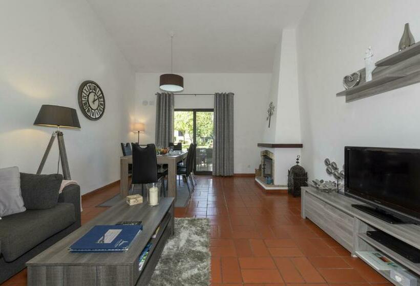 ویلای 3 خوابه با چشمانداز باغ, Rocha Brava Village Resort