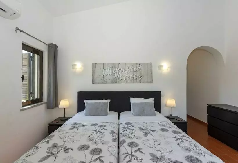ویلای 3 خوابه با چشم‌انداز باغ, Rocha Brava Village Resort