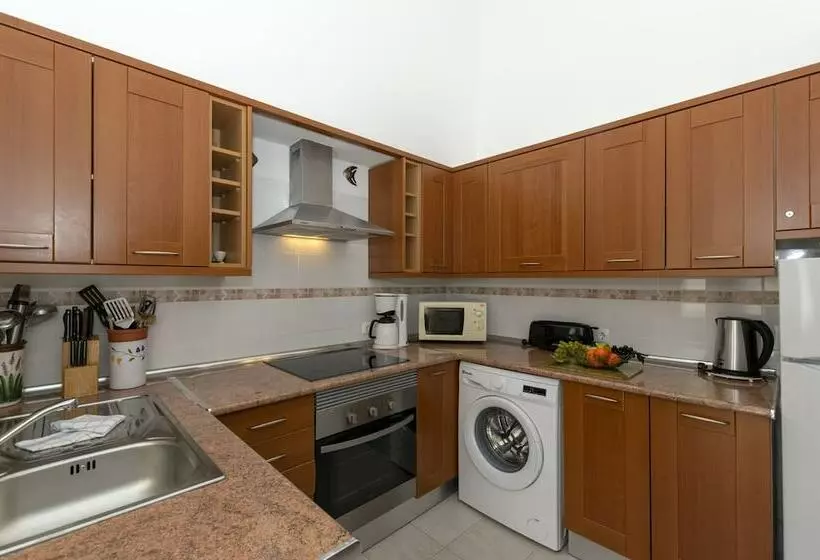 ویلای 3 خوابه با چشم‌انداز باغ, Rocha Brava Village Resort