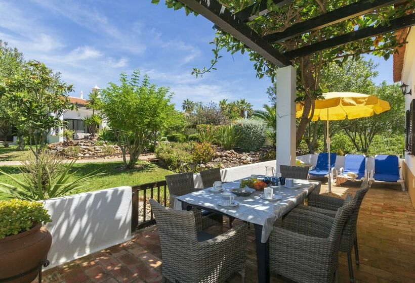 ویلای 3 خوابه با چشمانداز باغ, Rocha Brava Village Resort