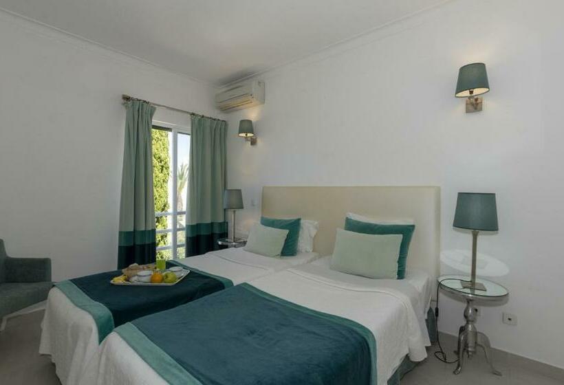 ویلای 2 خوابه با چشمانداز دریا, Rocha Brava Village Resort