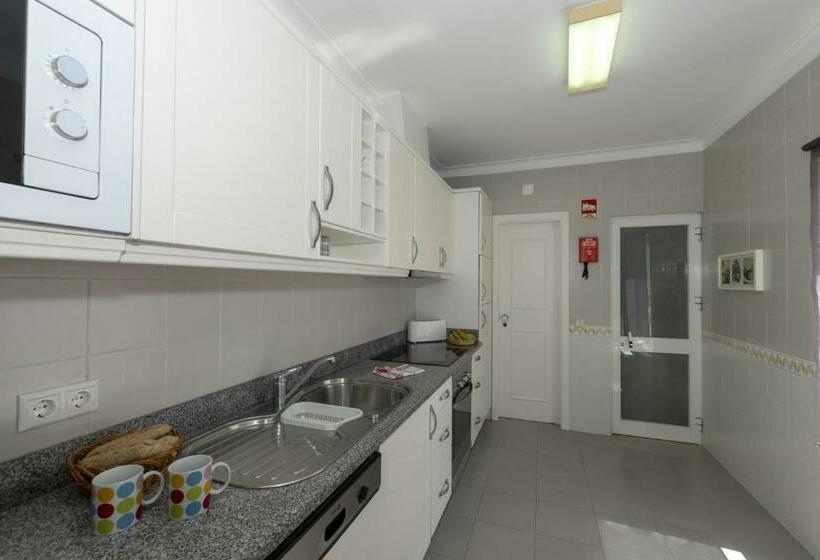 ویلای 3 خوابه, Rocha Brava Village Resort