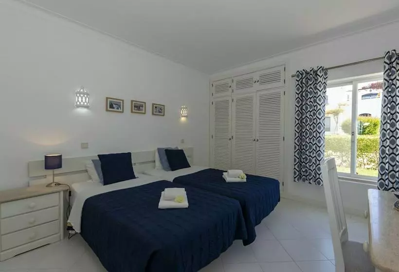 ویلای 3 خوابه, Rocha Brava Village Resort