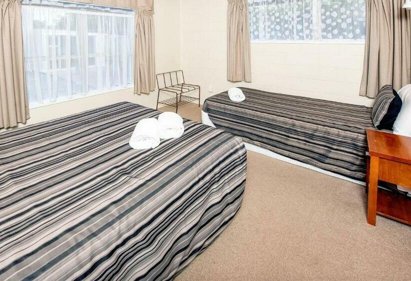带2个卧室的公寓, Tourist Court Motel