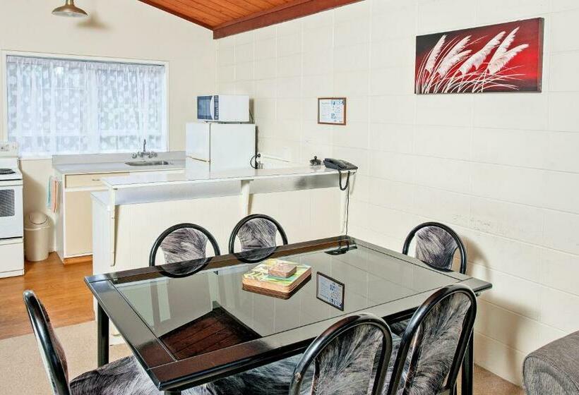 Апартаменты 2 Спальни, Tourist Court Motel
