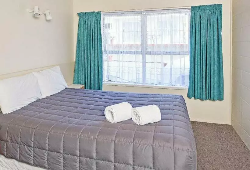 آپارتمان 1 خوابه, Tourist Court Motel