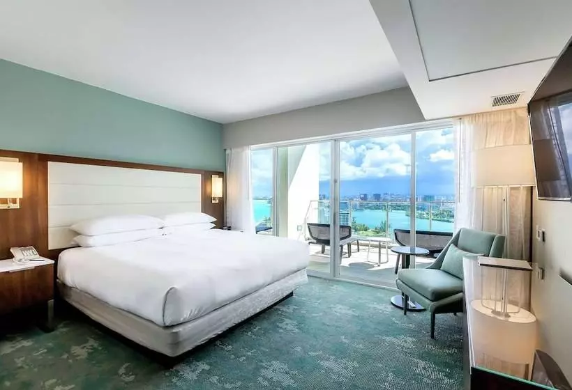 سوئیت 2 خوابه, Caribe Hilton