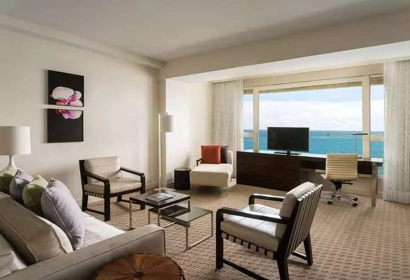 سوئیت با تخت بزرگ, Caribe Hilton