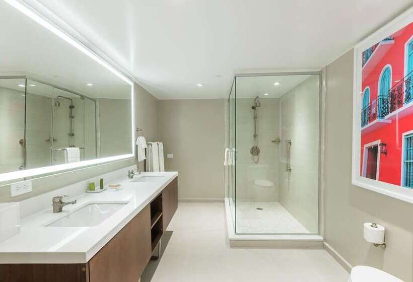 سوئیت 2 خوابه, Caribe Hilton