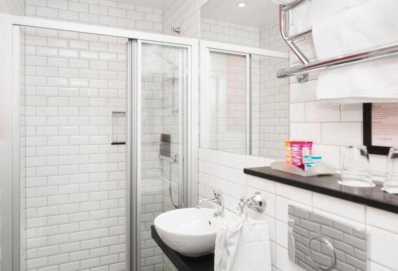 スタンダードルーム, Lady Hamilton