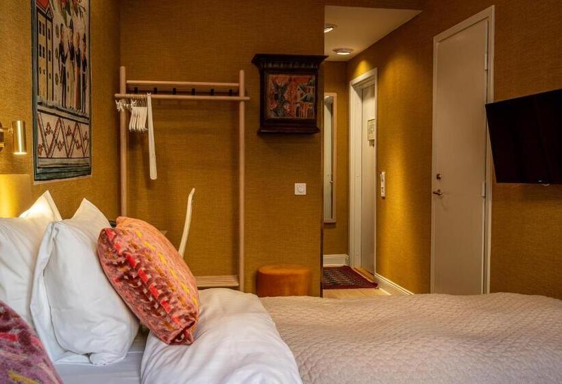 エコノミールーム, Lady Hamilton