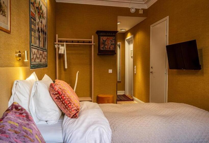 エコノミールーム, Lady Hamilton