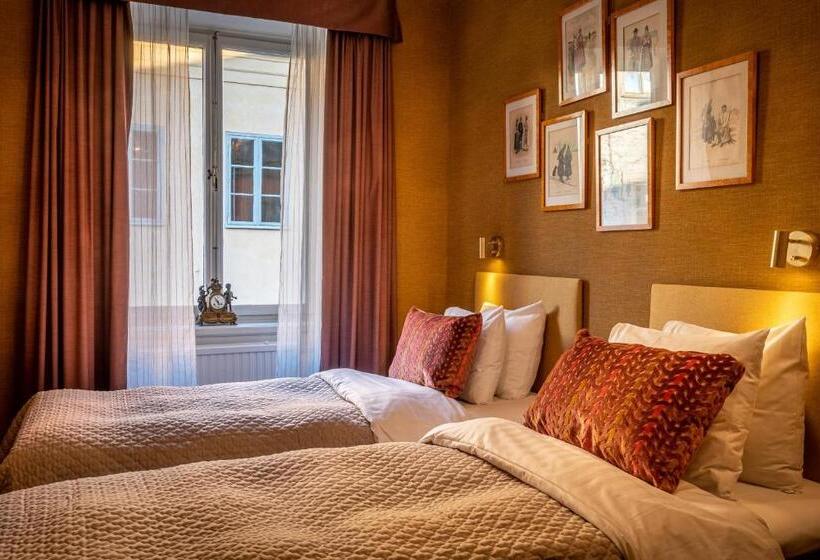 エコノミールーム, Lady Hamilton