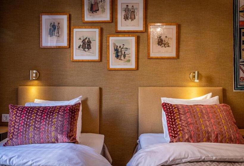 エコノミールーム, Lady Hamilton